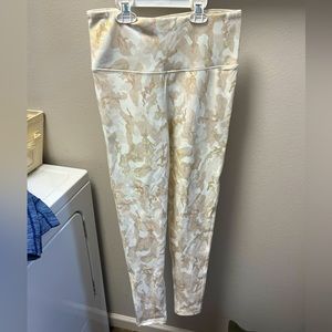 Reflective Camo Cream Leggings New